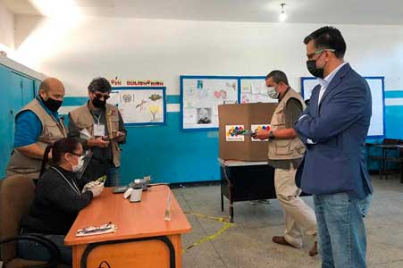 Veedores de la ALBA-TCP recorren centros de votación en Venezuela